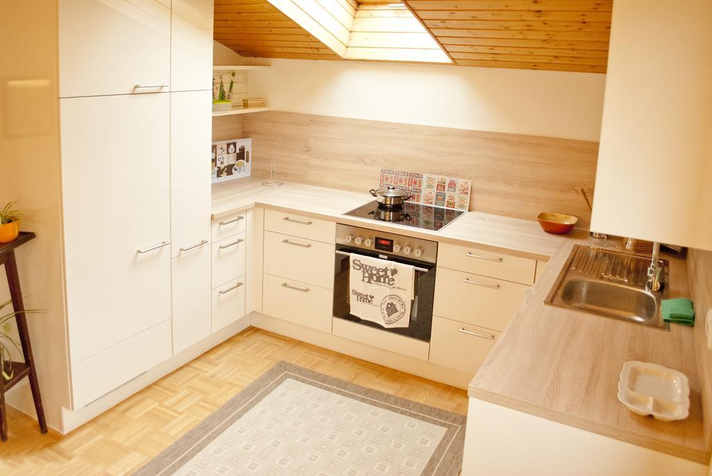 Apartment Hufnagl Altmünster Pokoj fotografie